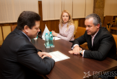 Влад Плахотнюк, сделал пожертвование Центру Матери и Ребенка