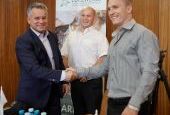 Встреча первого вице - председателя Парламента Республики Молдова с Анатолием Кырыку и его тренерами, Александр и Иван Братан