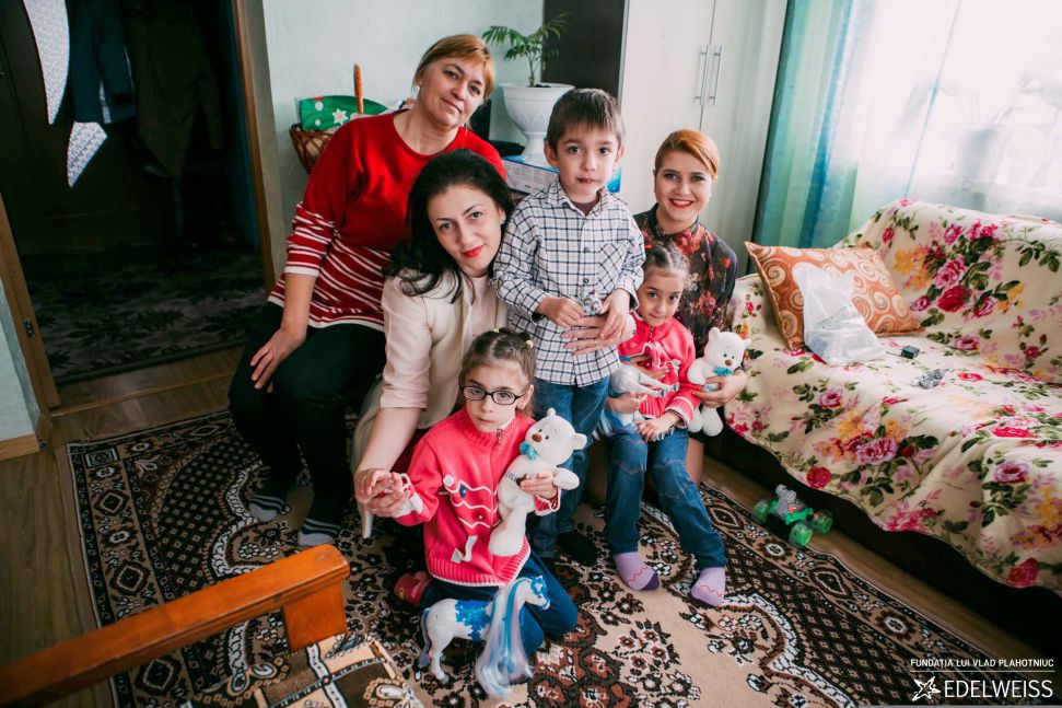 Праздничная атмосфера и для крестников Влада Плахотнюка Праздничная атмосфера и для крестников Влада Плахотнюка